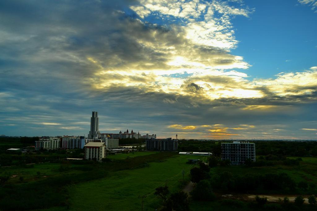 ราลีเว Hotel บ้านบางบ่อ ภายนอก รูปภาพ