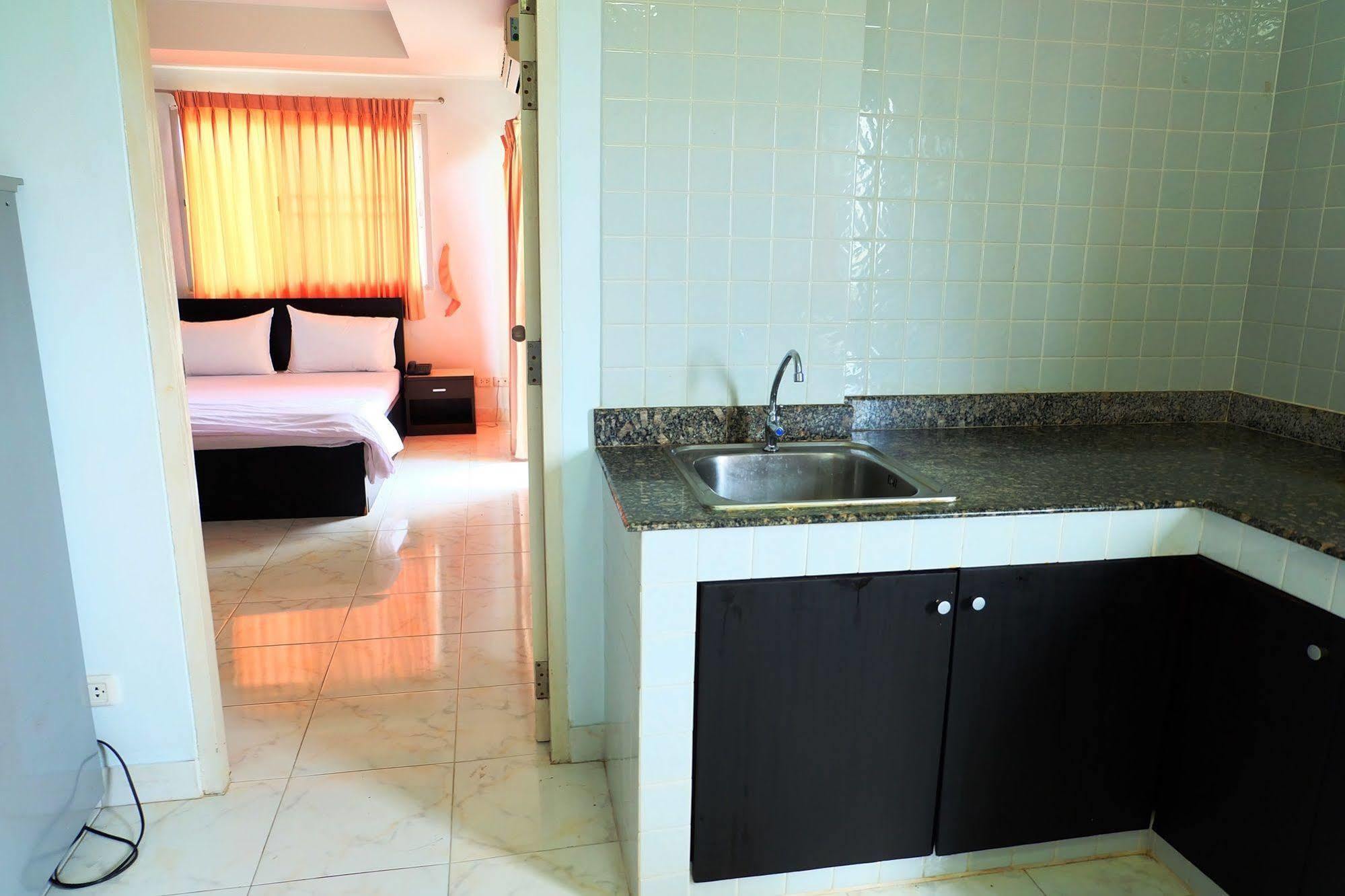 ราลีเว Hotel บ้านบางบ่อ ภายนอก รูปภาพ