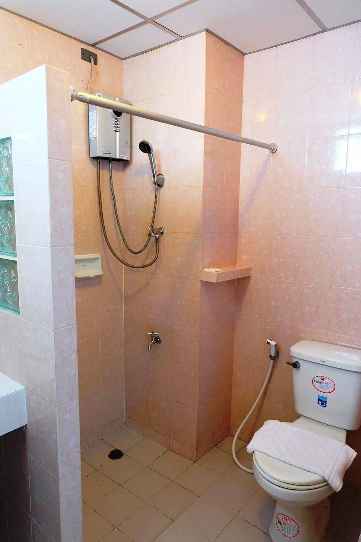 ราลีเว Hotel บ้านบางบ่อ ภายนอก รูปภาพ