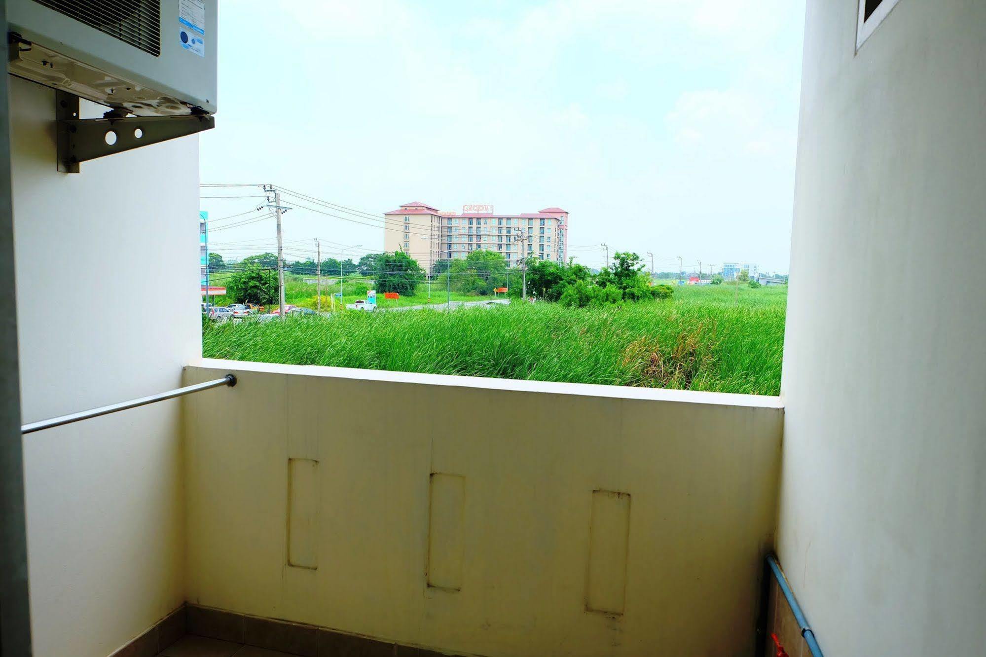 ราลีเว Hotel บ้านบางบ่อ ภายนอก รูปภาพ