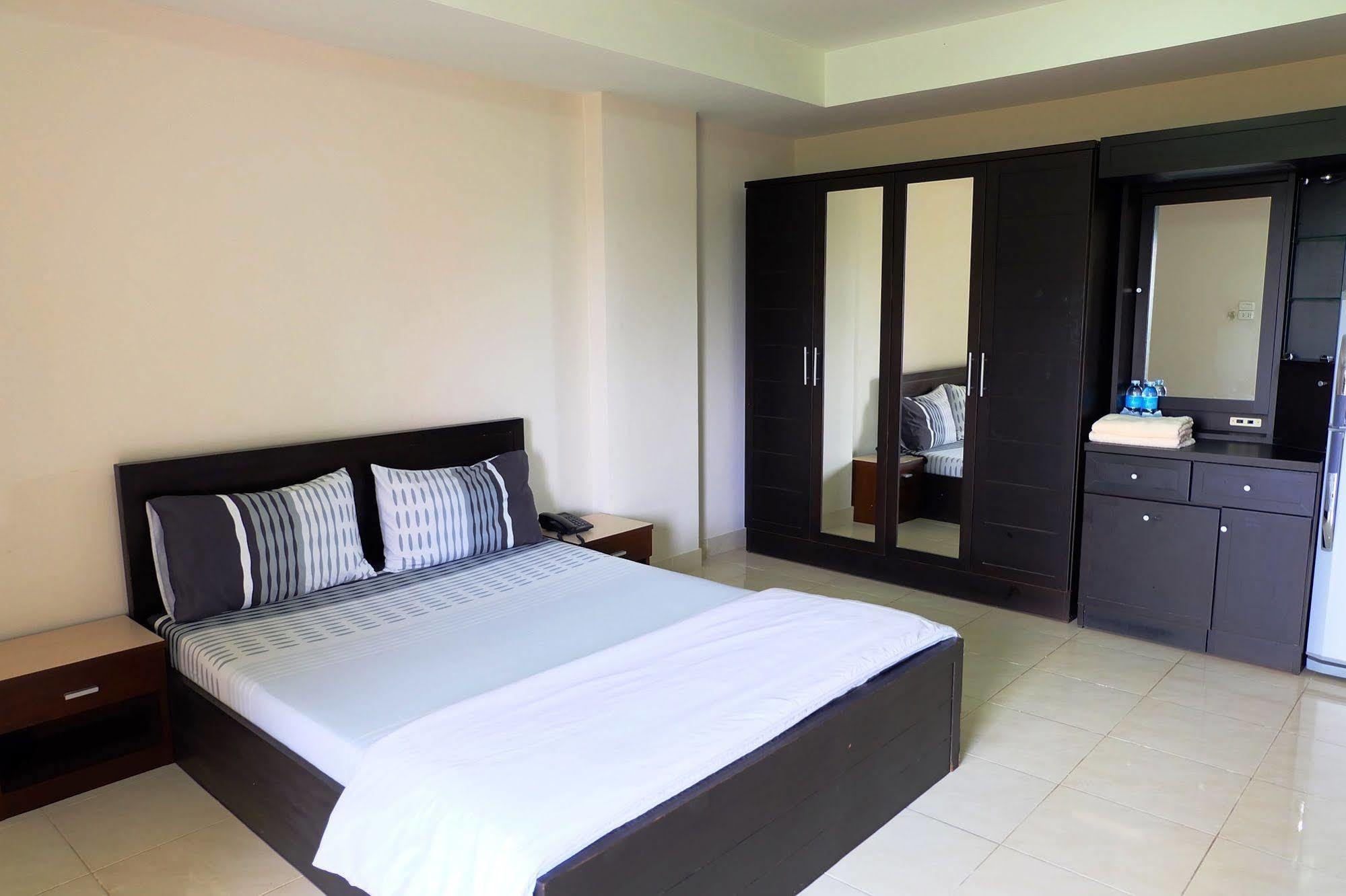 ราลีเว Hotel บ้านบางบ่อ ภายนอก รูปภาพ